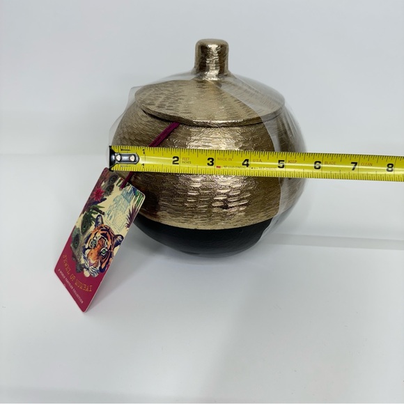 Jewel Of Mumbai World Traveler Collection Decorative Lidded Pot Gold & Black New - Picture 12 of 12